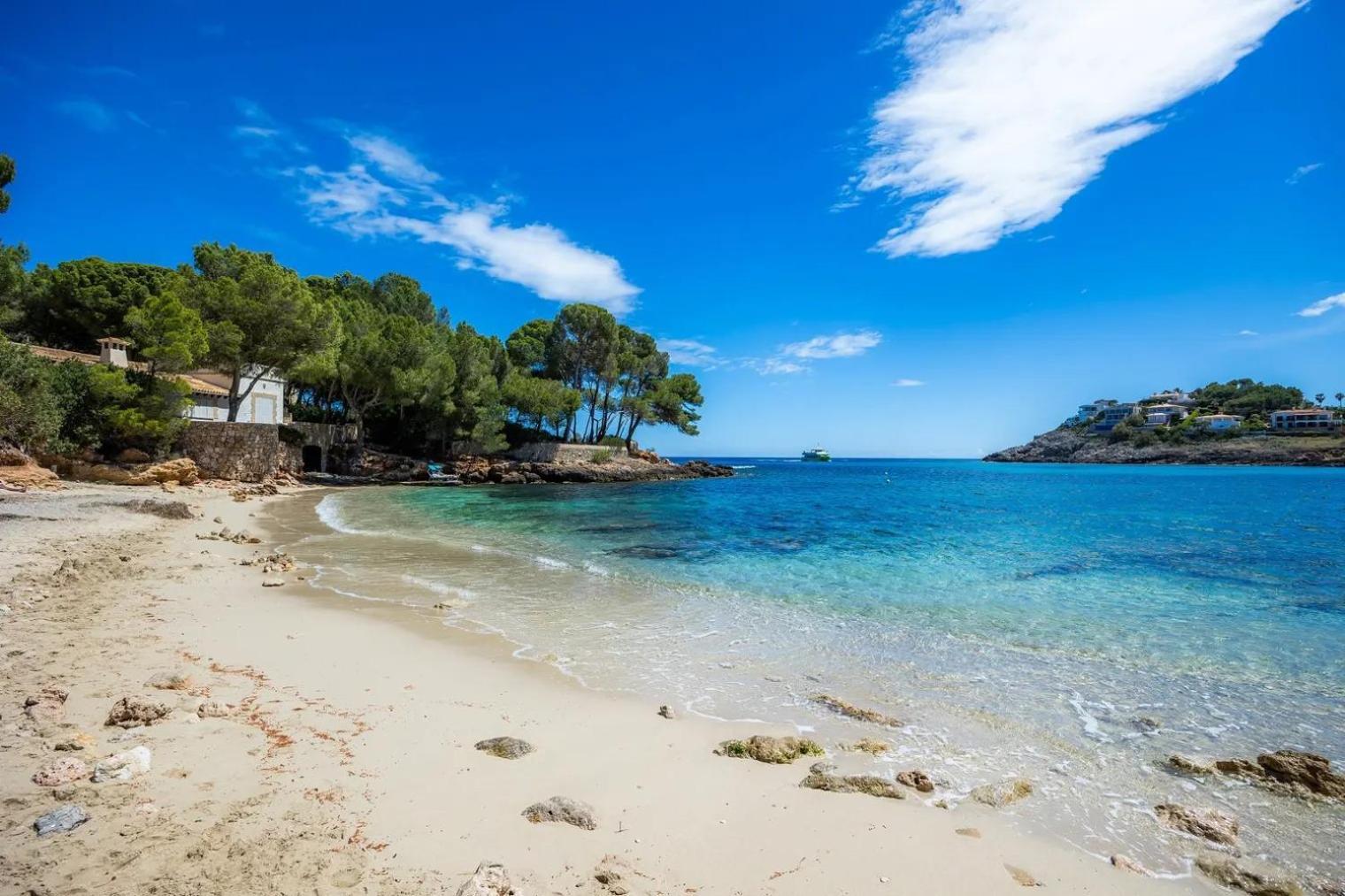 Casa Aladern On The Beach Mhm Font de sa Cala Exterior photo